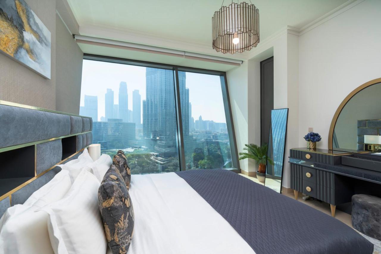 Prestige Living 1Br With Full Burj Khalifa View By Auberge ドバイ エクステリア 写真