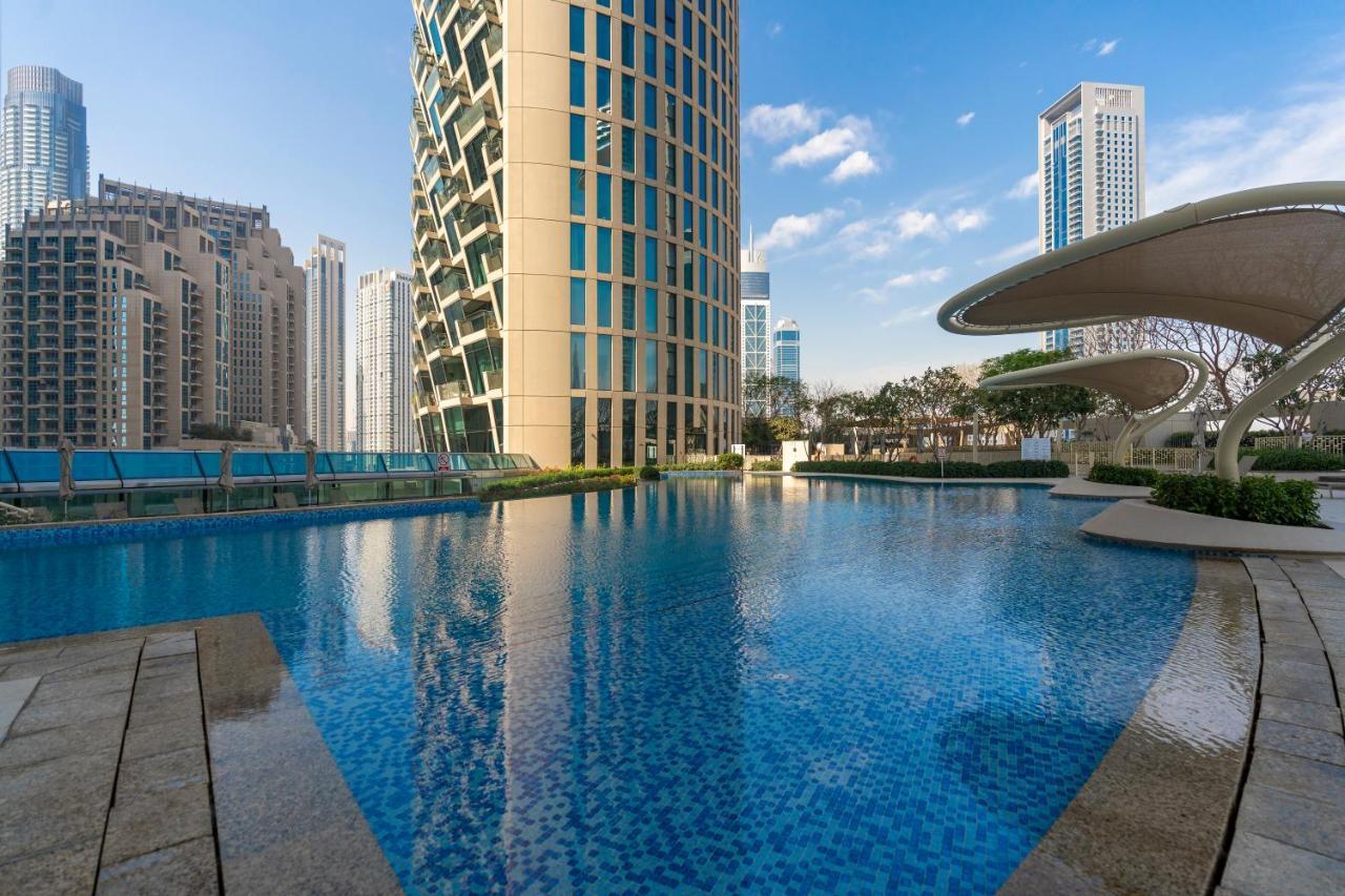 Prestige Living 1Br With Full Burj Khalifa View By Auberge ドバイ エクステリア 写真