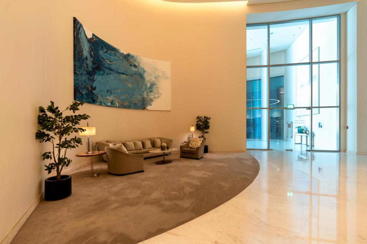 Prestige Living 1Br With Full Burj Khalifa View By Auberge ドバイ エクステリア 写真